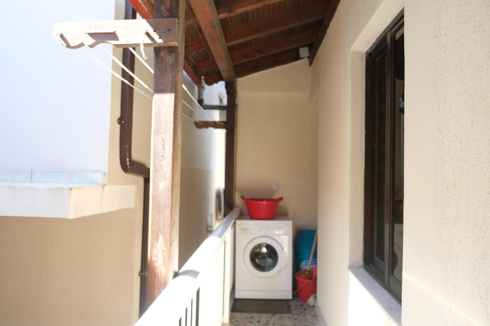 Mangoseaview Home1 Nea Roda Exterior photo